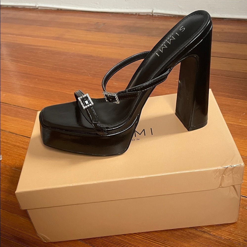 Simmi London Maura Black Y2K Style Crystal Buckle Block Heel Sandals 5.5” sz 7
